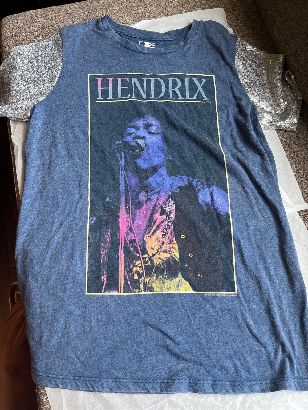 T-short with Jimmy Hendrix Graphic & Sequin Sleeves